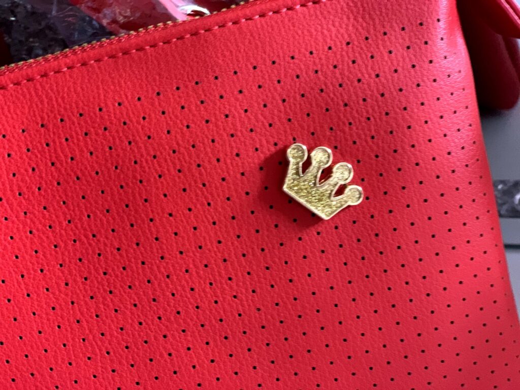 Loungefly Krone Handbag pin trader bag review red