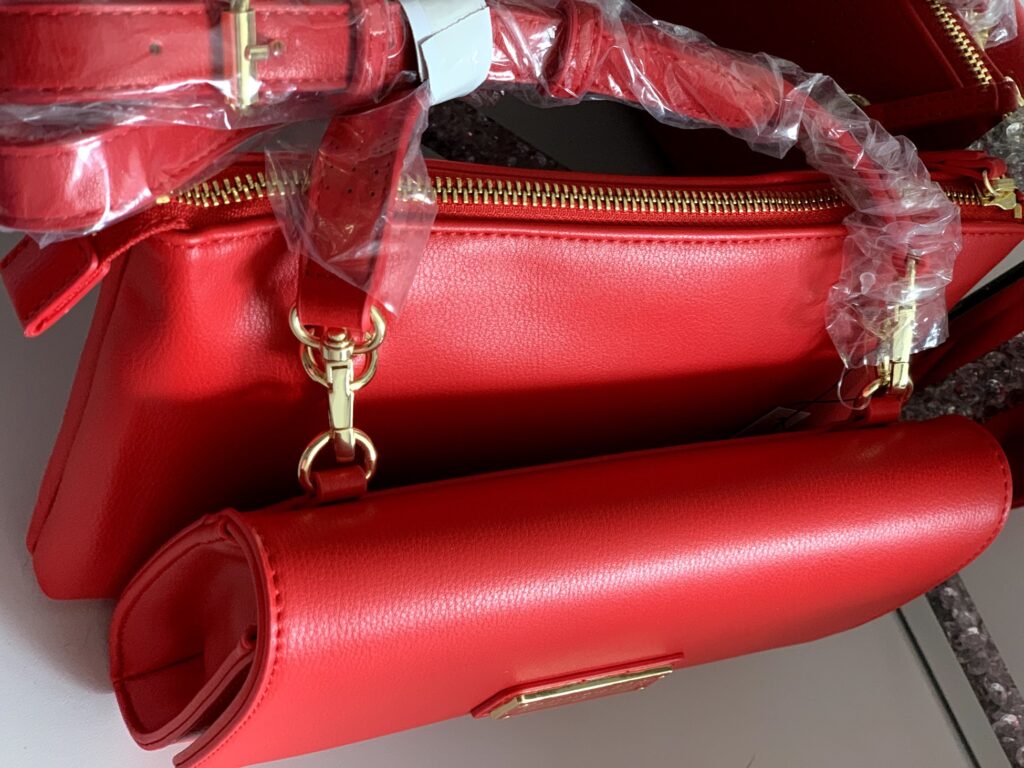 Loungefly Krone Handbag pin trader bag review red