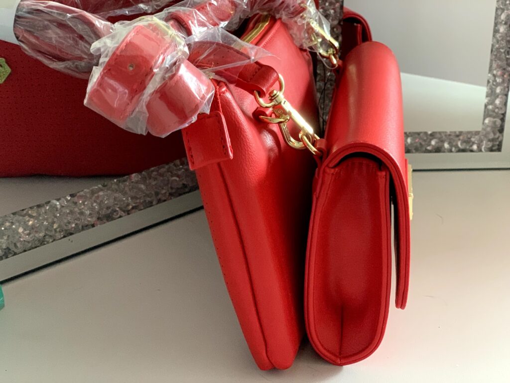 Loungefly Krone Handbag pin trader bag review red