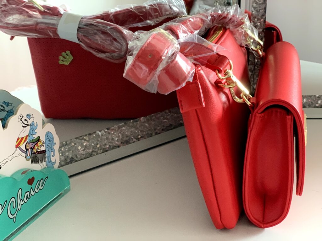 Loungefly Krone Handbag pin trader bag review red